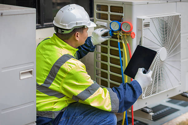 Professional Heat Pump Repair technician working in Midland, AR